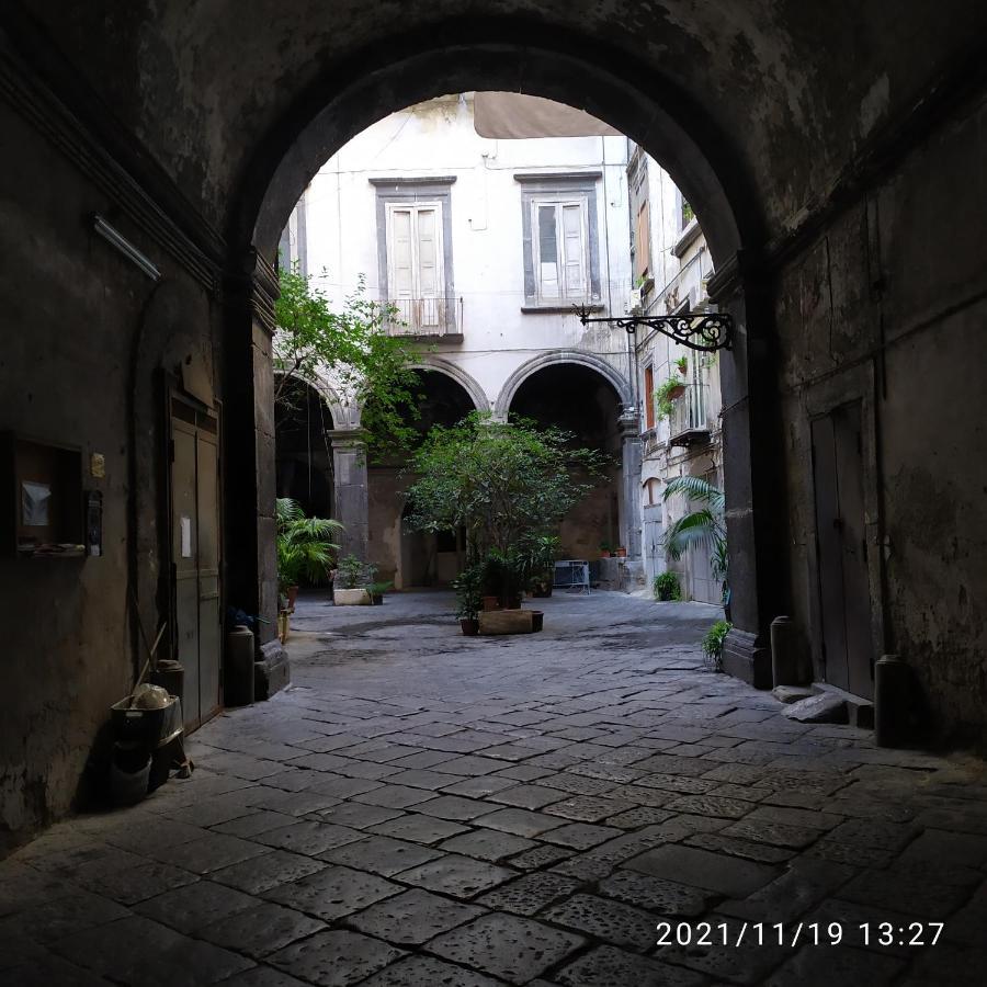 Il Castello Apartment Napoli Ngoại thất bức ảnh
